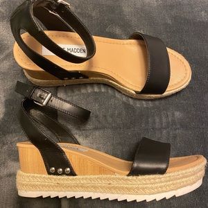 Steve Madden Jewell Black Espadrilles